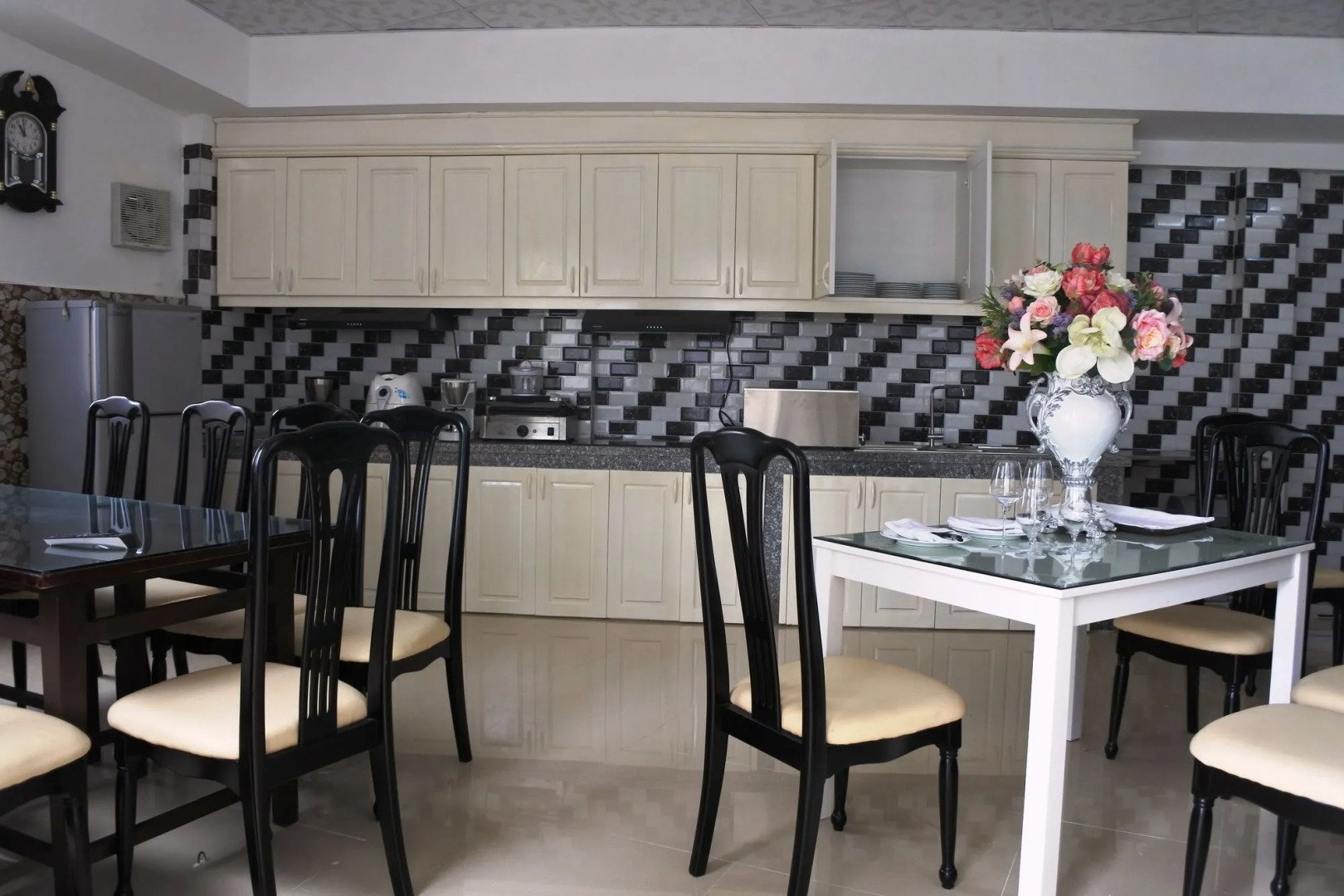 Godiva Phu Quoc Hotel