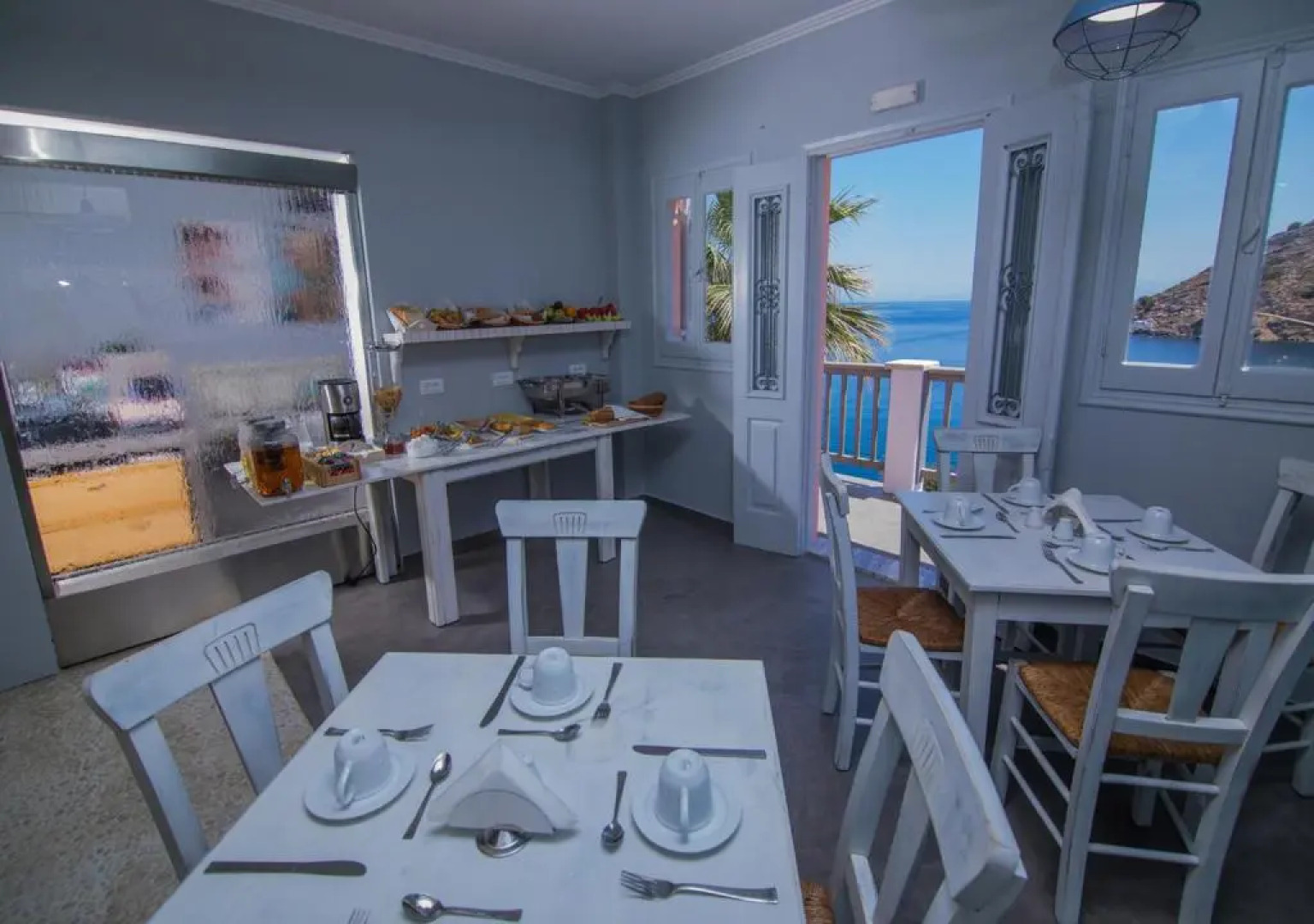 Niriides Hotel & Apartments