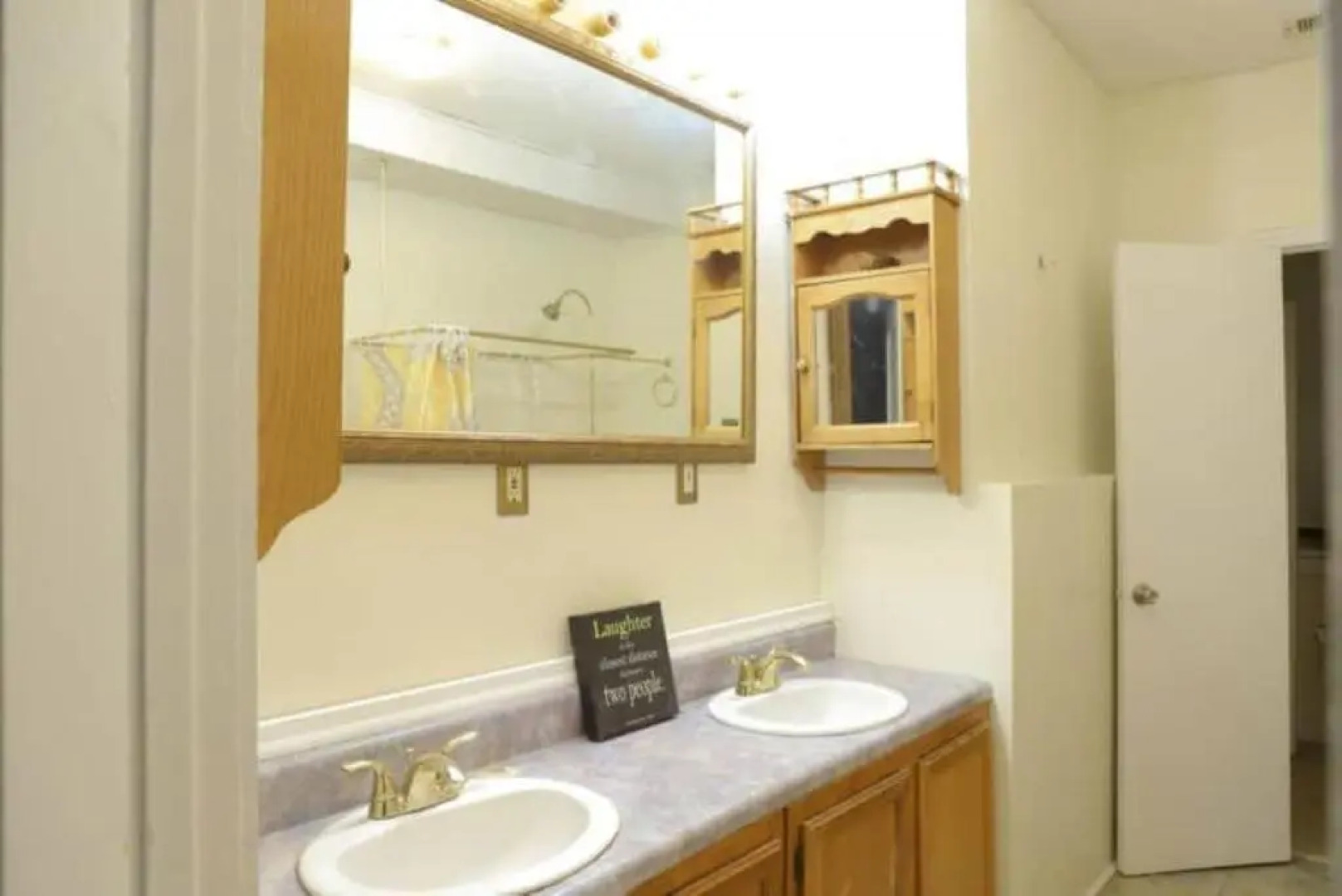 Historic House on the HillDownstairs ONLY