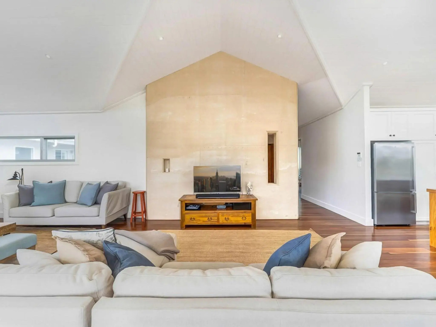 Coast at Hyams 4pm Check Out Sundays