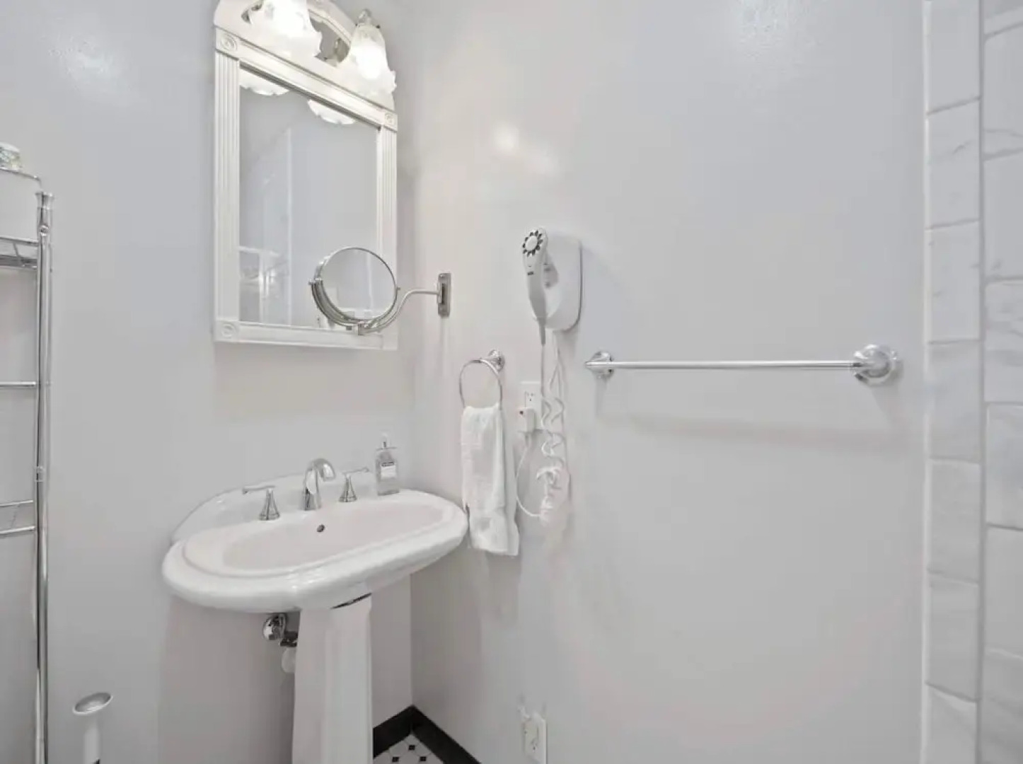 Charming Green Cove Historic Home 1st Floor Stay