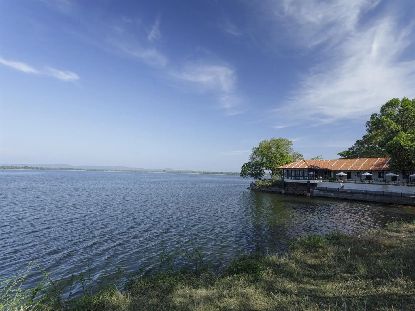 EKHO Lake House Polonnaruwa