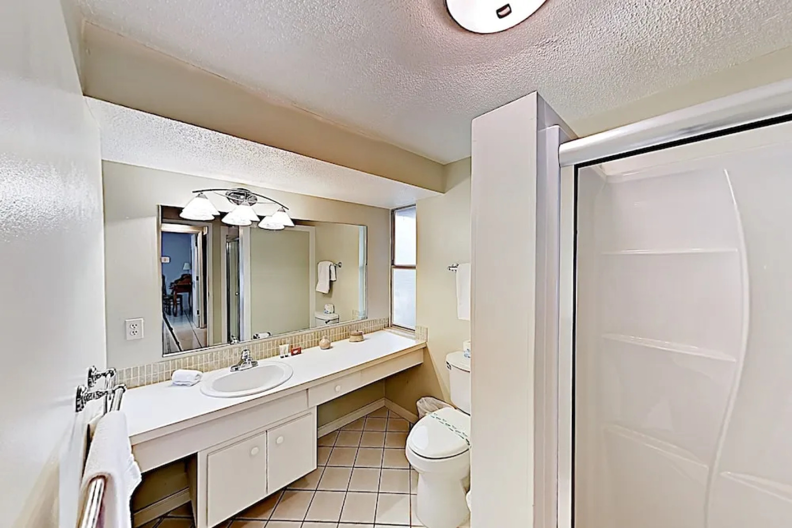 Tropical Gem on Water - 3 Br Home