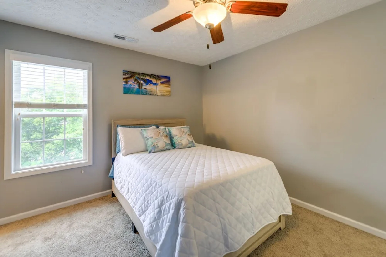 Havelock Home: Private Yard, 2 Mi to Cherry Point!