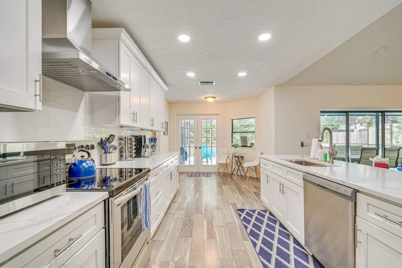 Spring Hill Retreat W/ Pool: 7 Mi To Weeki Wachee!