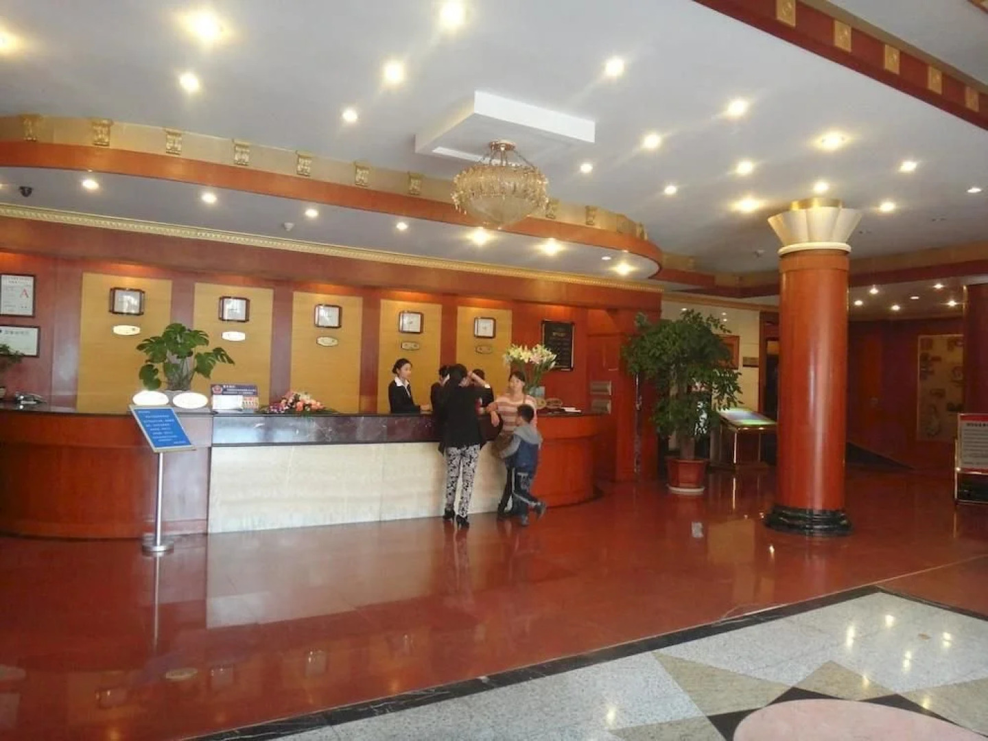 Daguan Kunming Hotel (Daguan Park Branch)