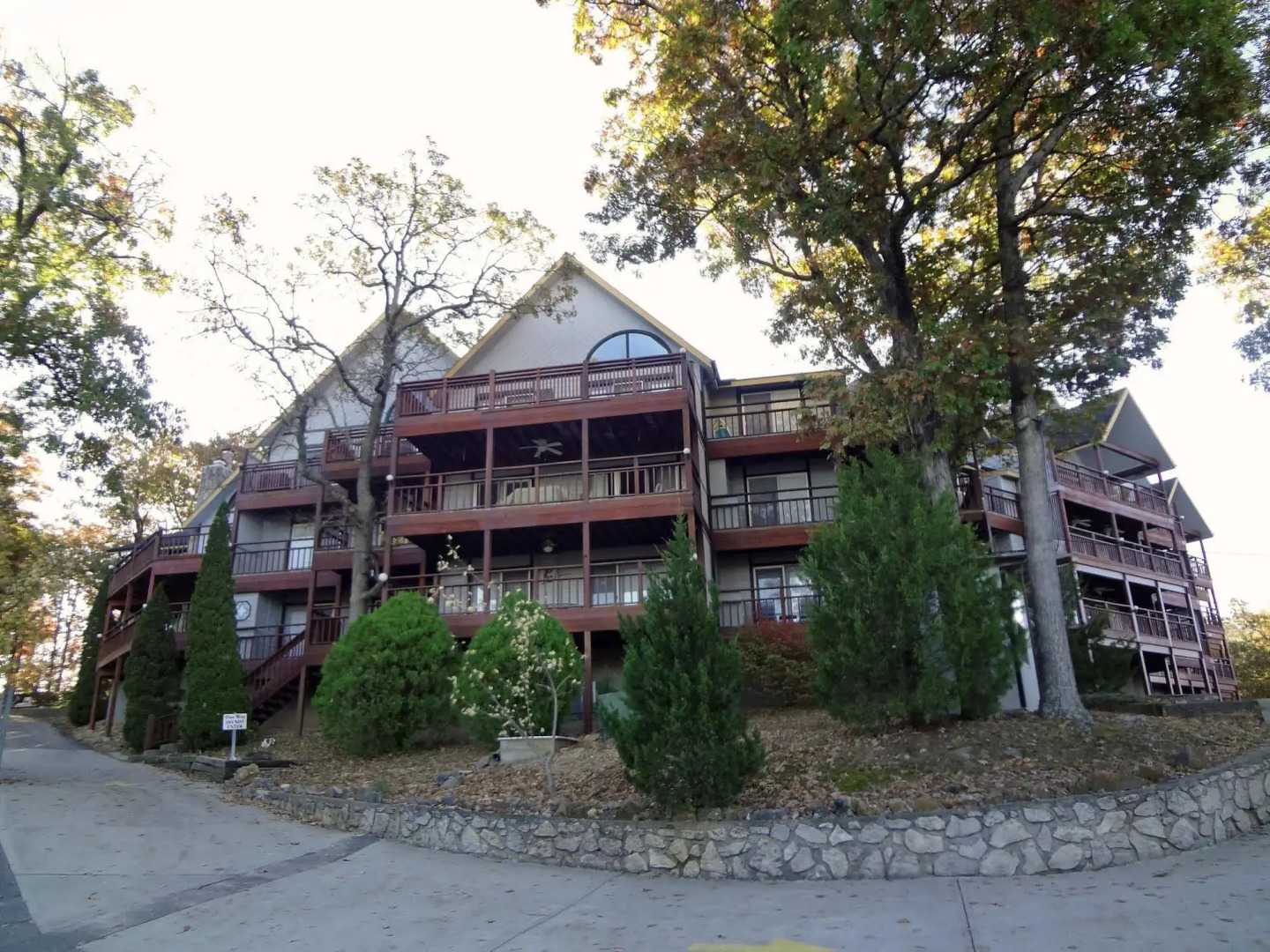 Summerset Inn Resort