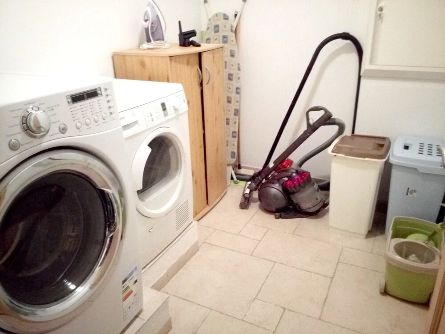 Villa With 3 Bedrooms in La Mole, With Wonderful Mountain View, Indoor