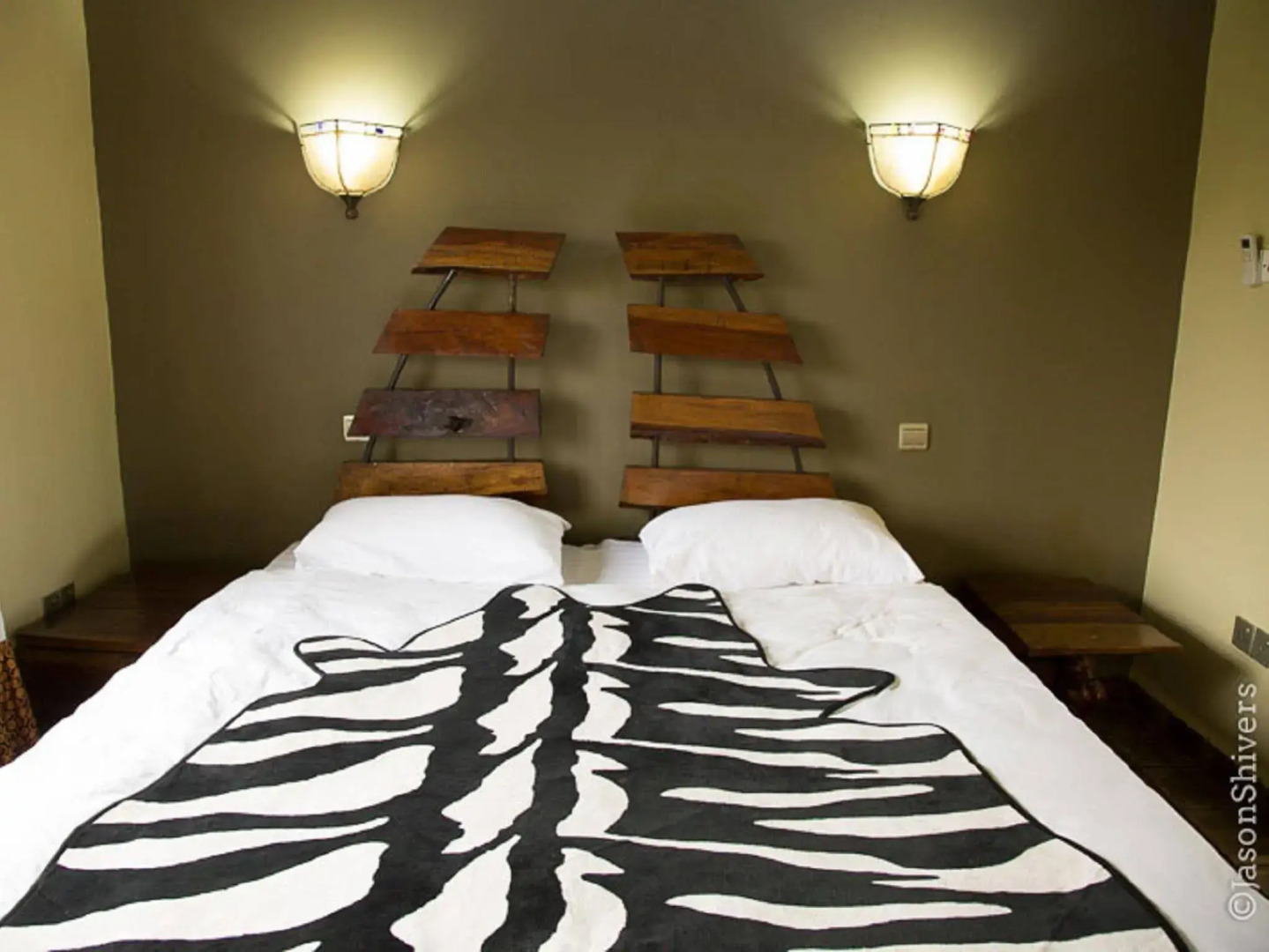 Weru Weru River Lodge