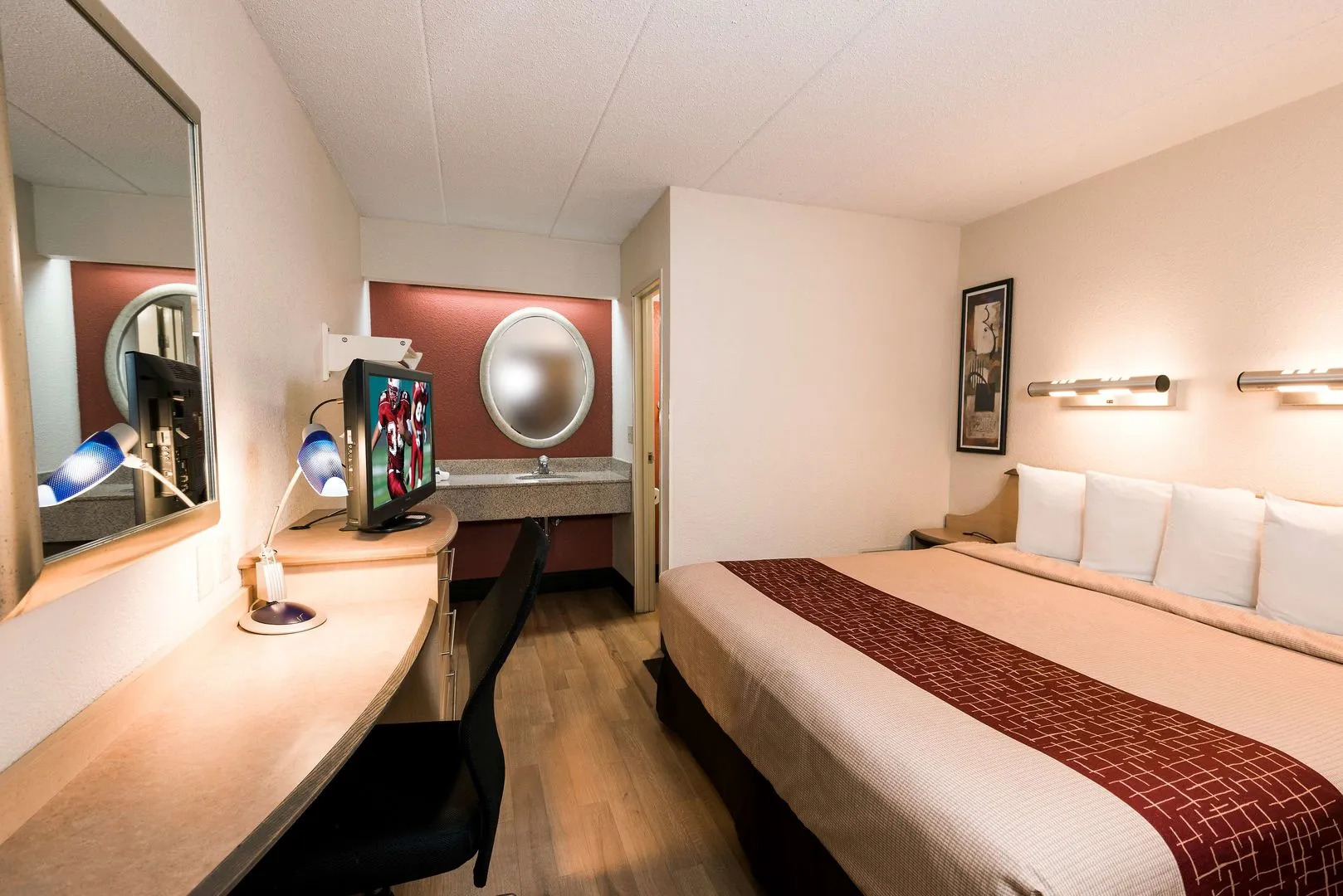 Red Roof Inn Rockford East – Casino District