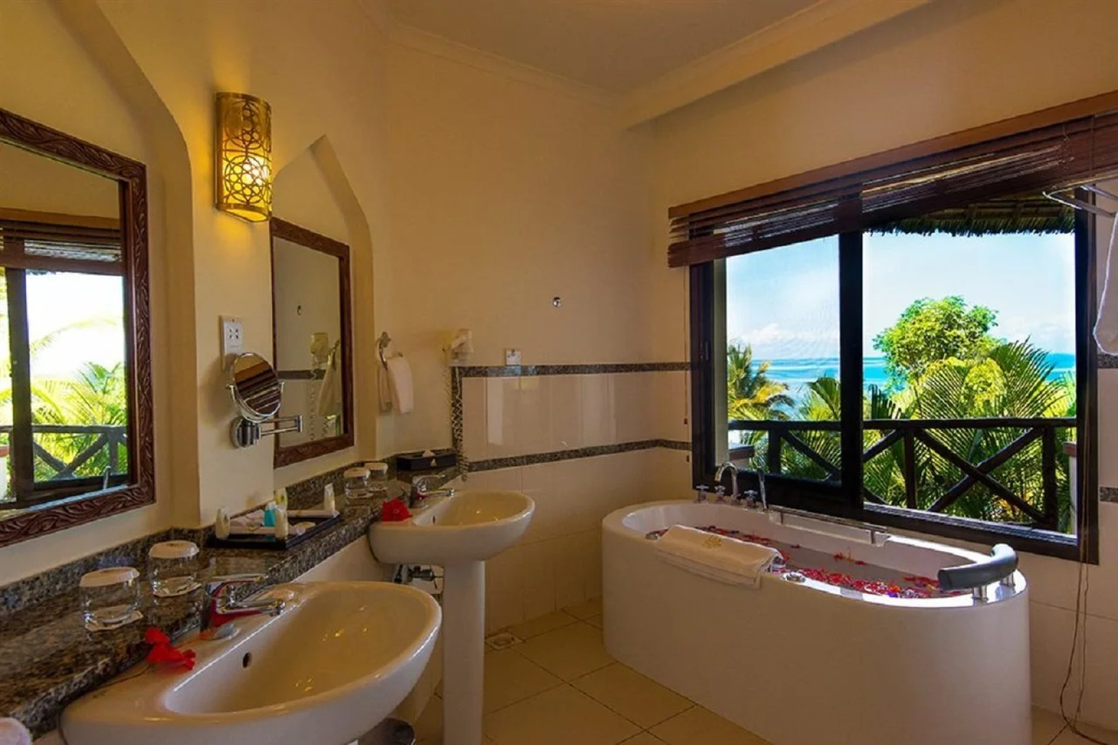 Sea Cliff Resort & Spa