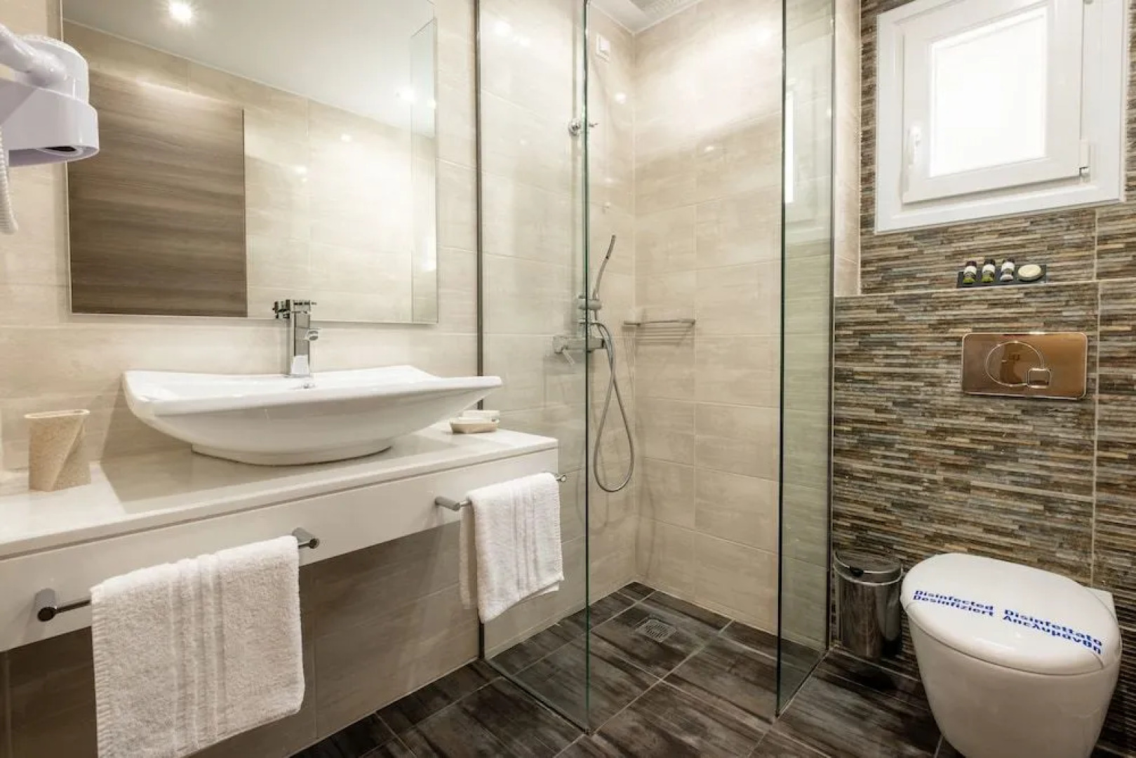 Lagaria Hotel & Apartments