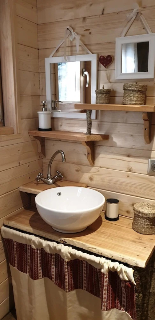 Les Cabanes Enchantées