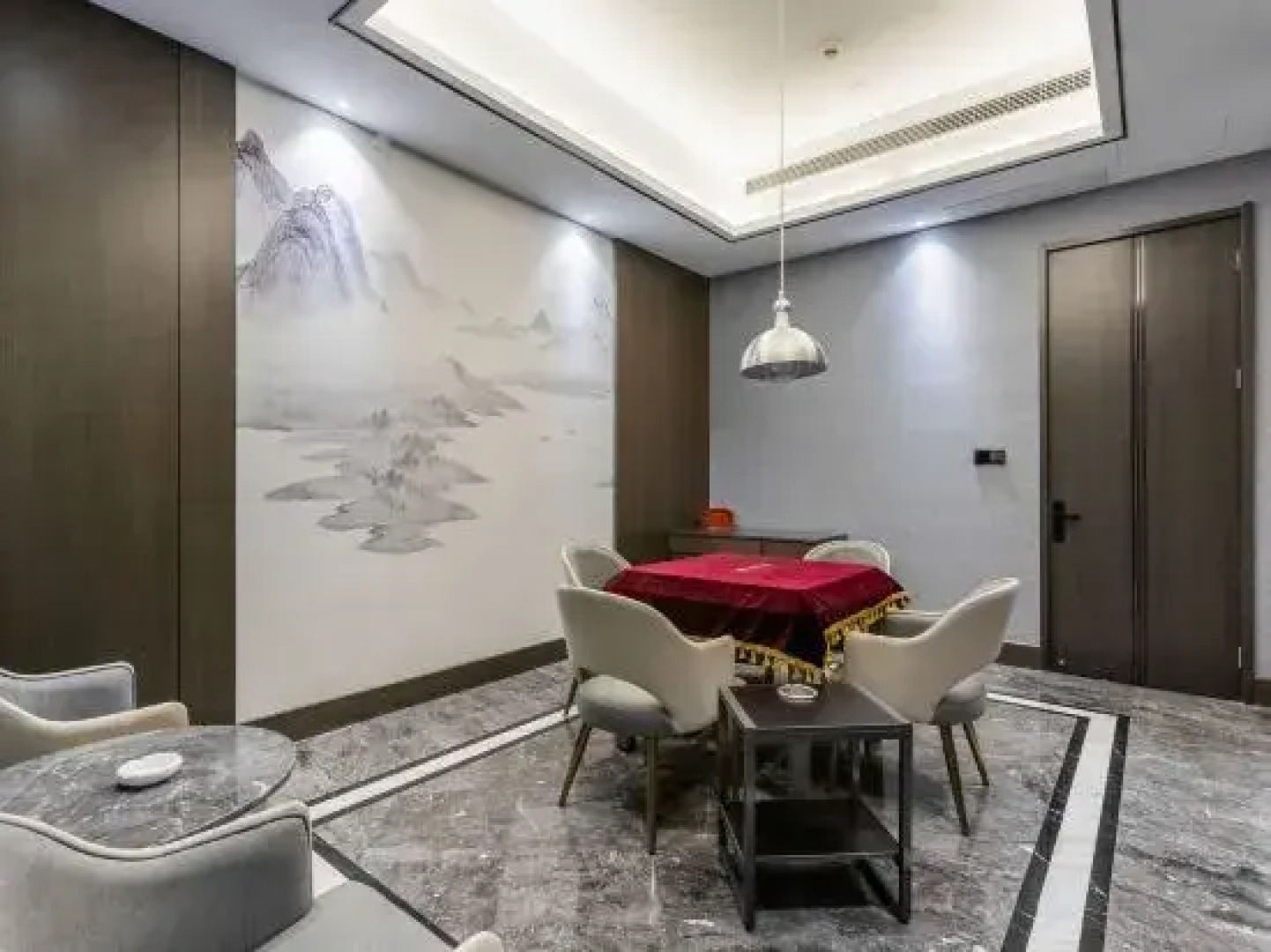 Yangzi International Hotel
