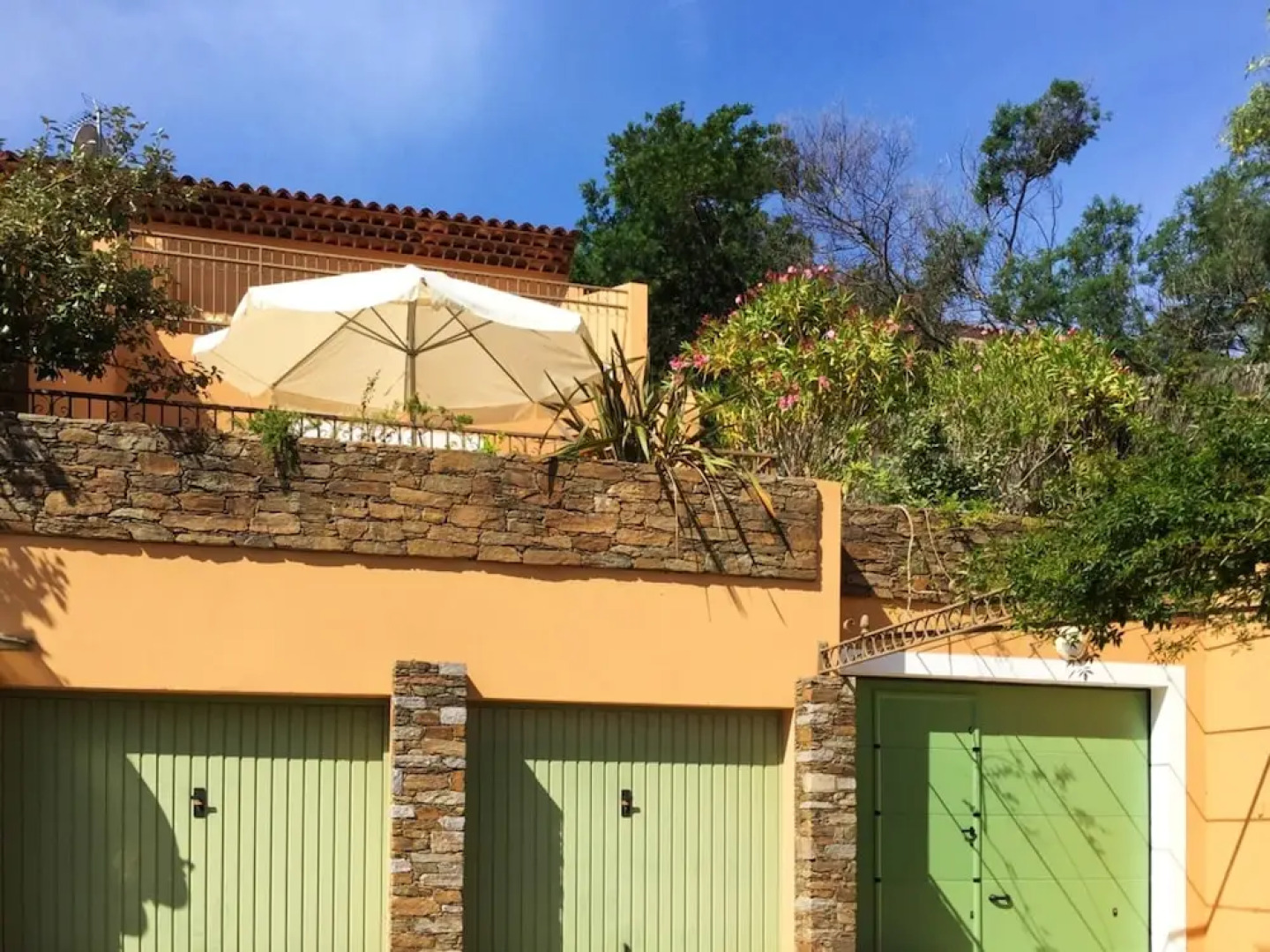 Apartment With 2 Bedrooms in Bormes-les-mimosas, With Wonderful Mounta