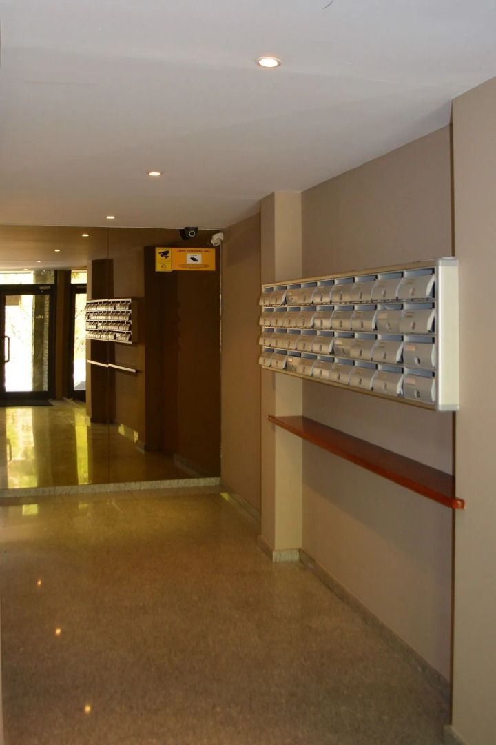 Peretol Apartments 1950M