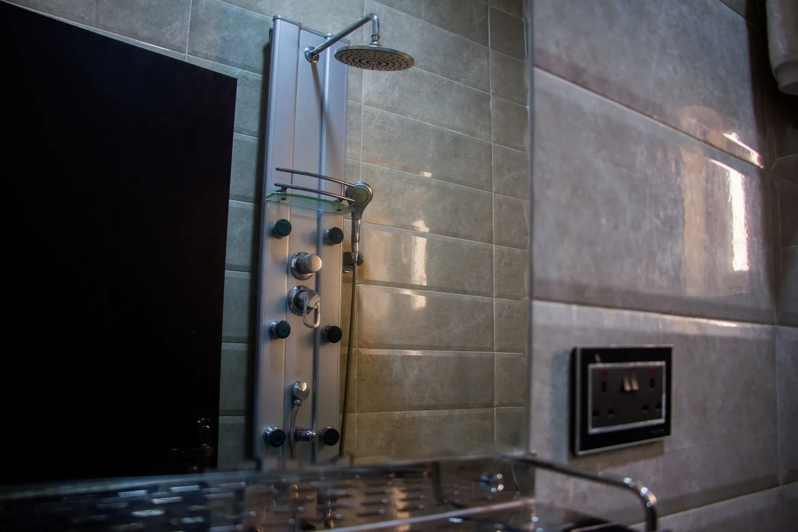 Sweet Season Luxury Suites