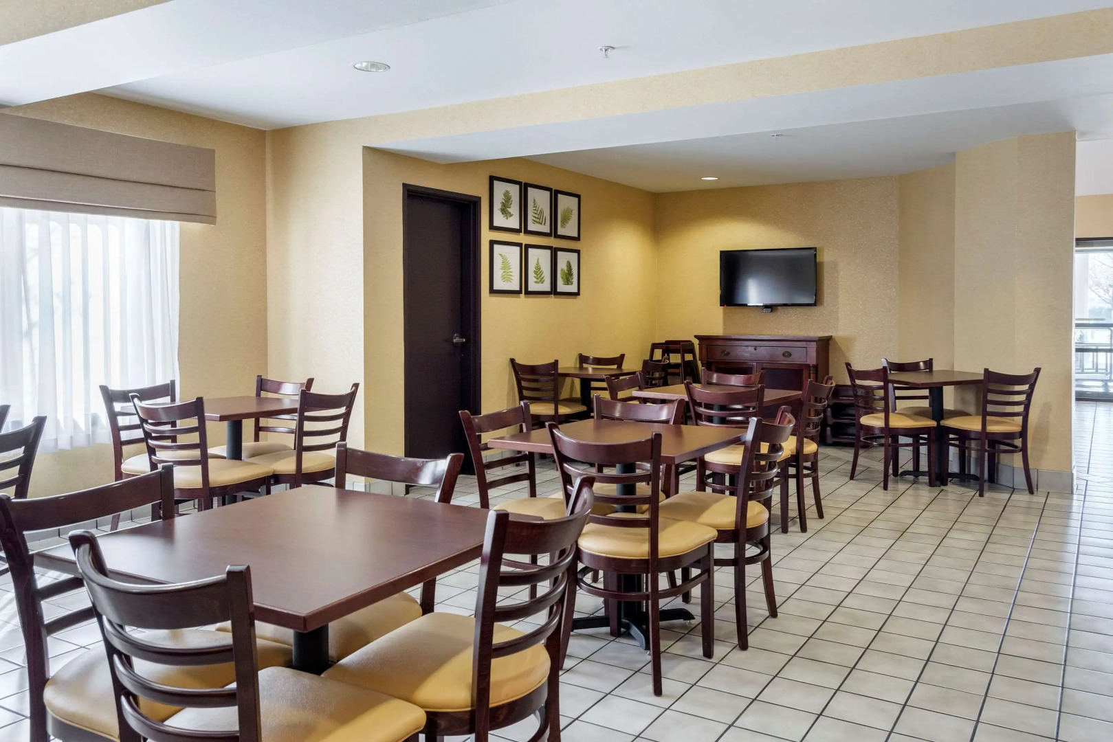 Sleep Inn Bend Crossroads Plaza