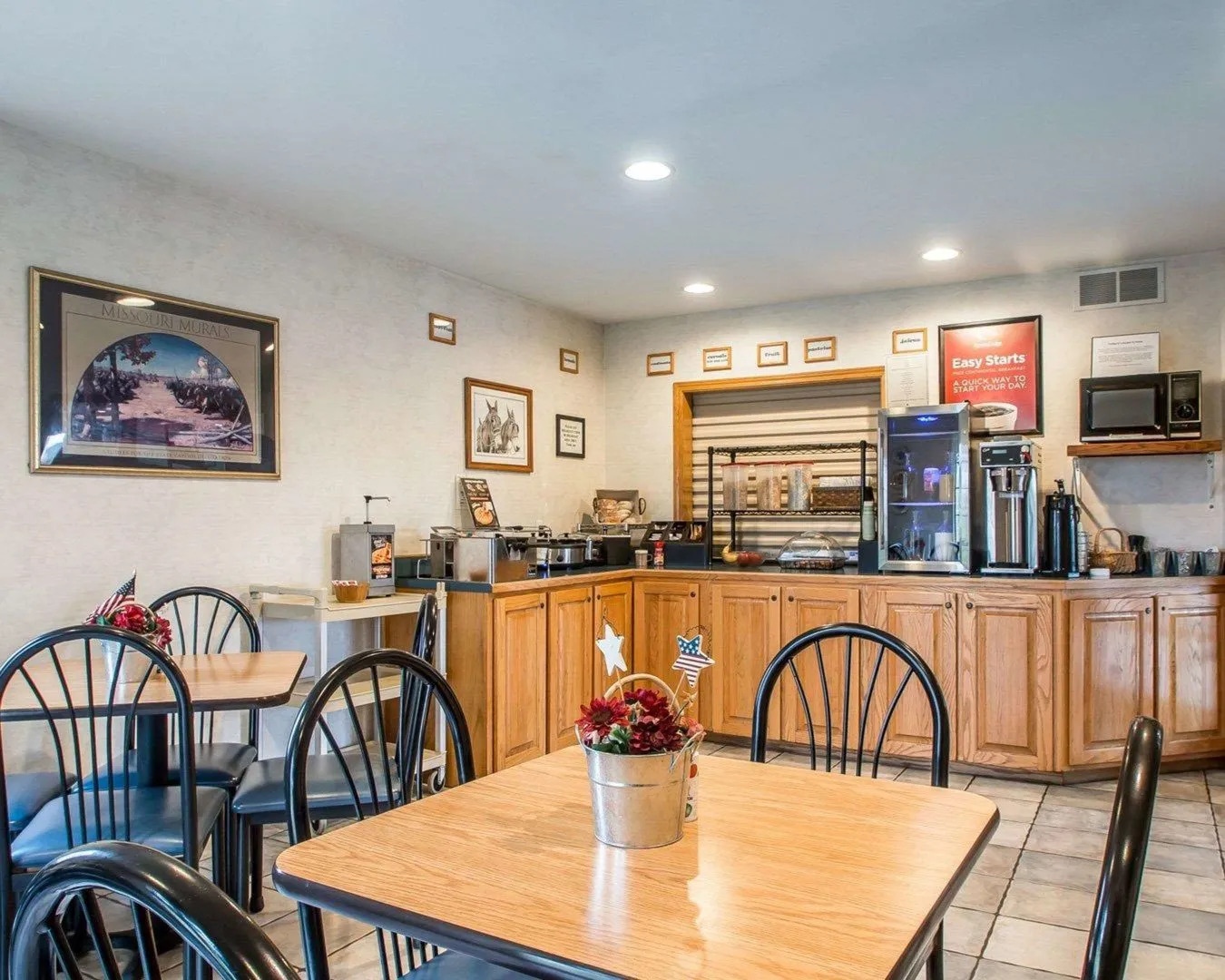 Econo Lodge Inn & Suites Lake Of The Ozarks