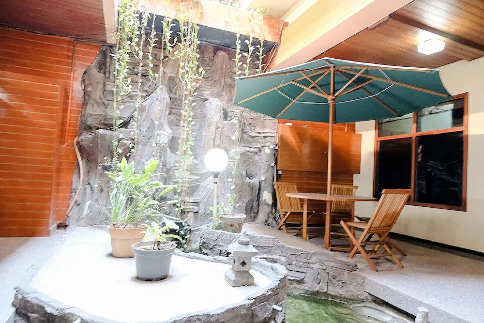 Spot On 1761 Hotel Dirgahayu