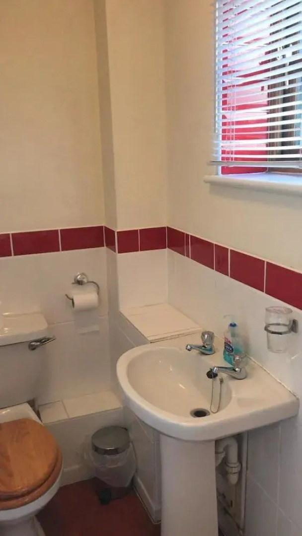 The Pecking Mill Inn