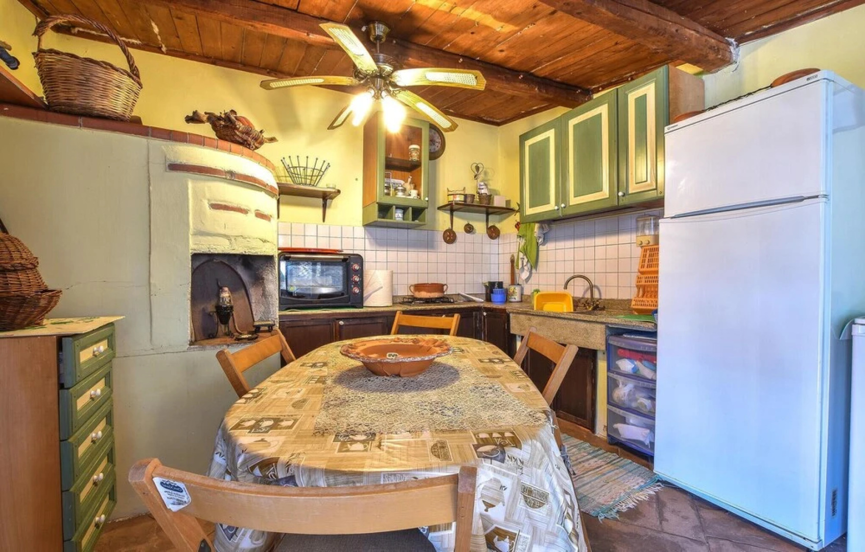 Beautiful Home in Enna With Wifi and 3 Bedrooms