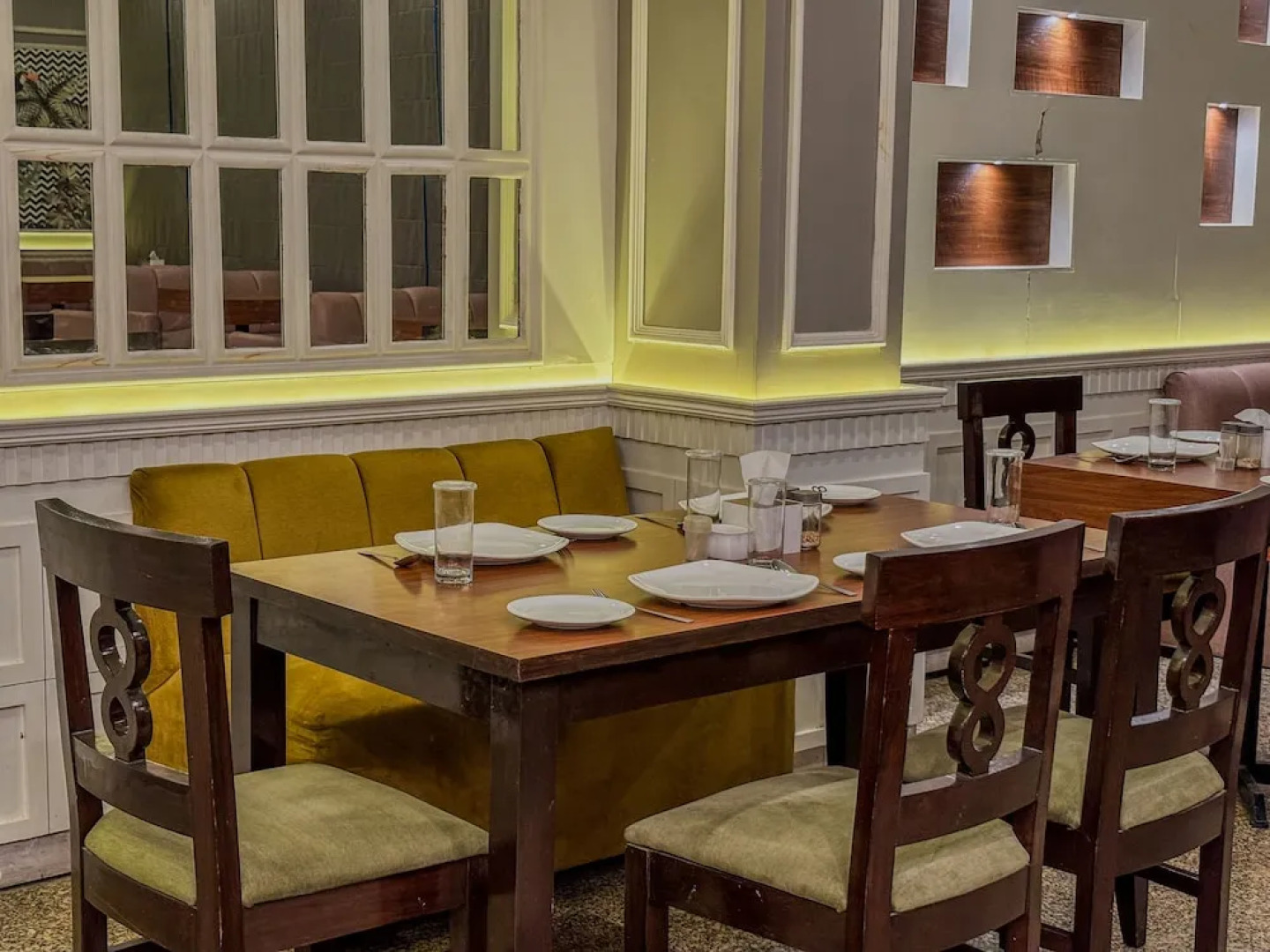 The Grand Hotel Bizzotel