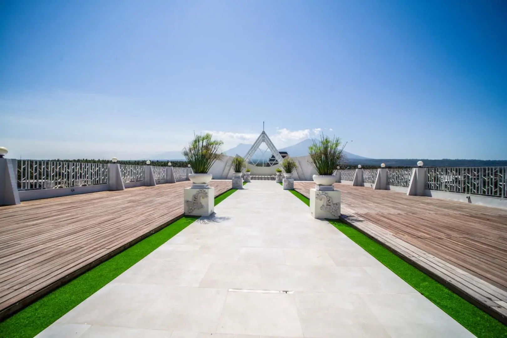 Luminor Hotel Banyuwangi Yos Sudarso by WH