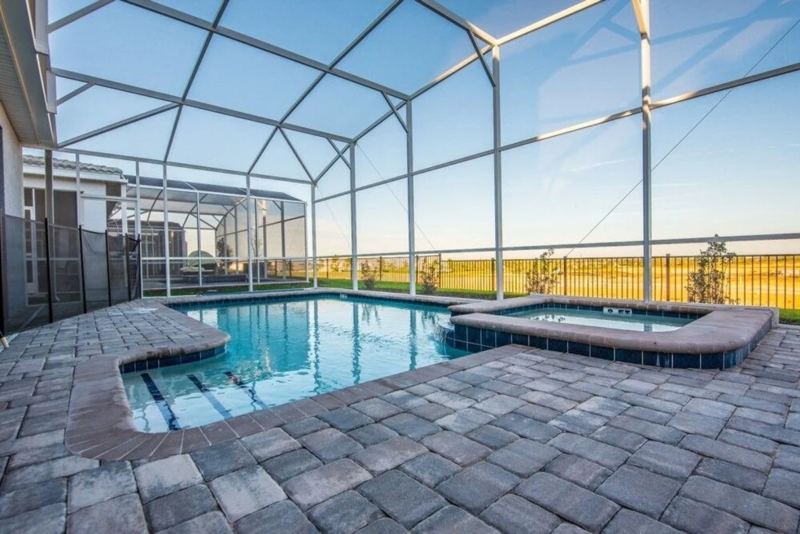 Amazing House! - Champions Gate - 1517MB