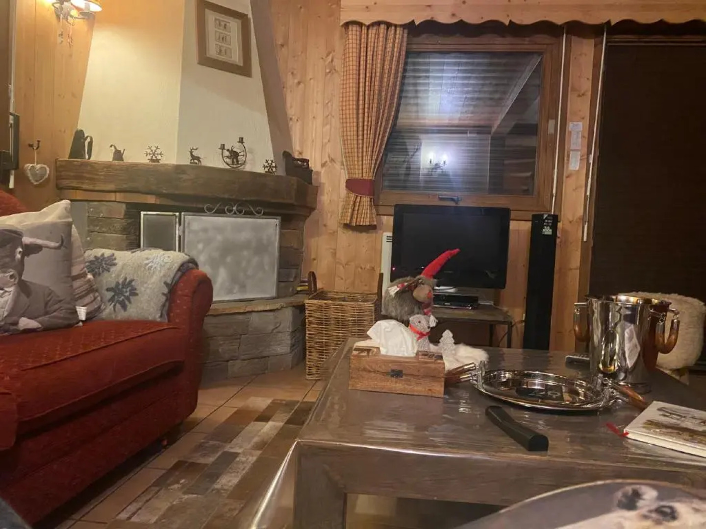 Chalet Amitie near supervised lake, 100 m slopes, multi-activity pass FREE