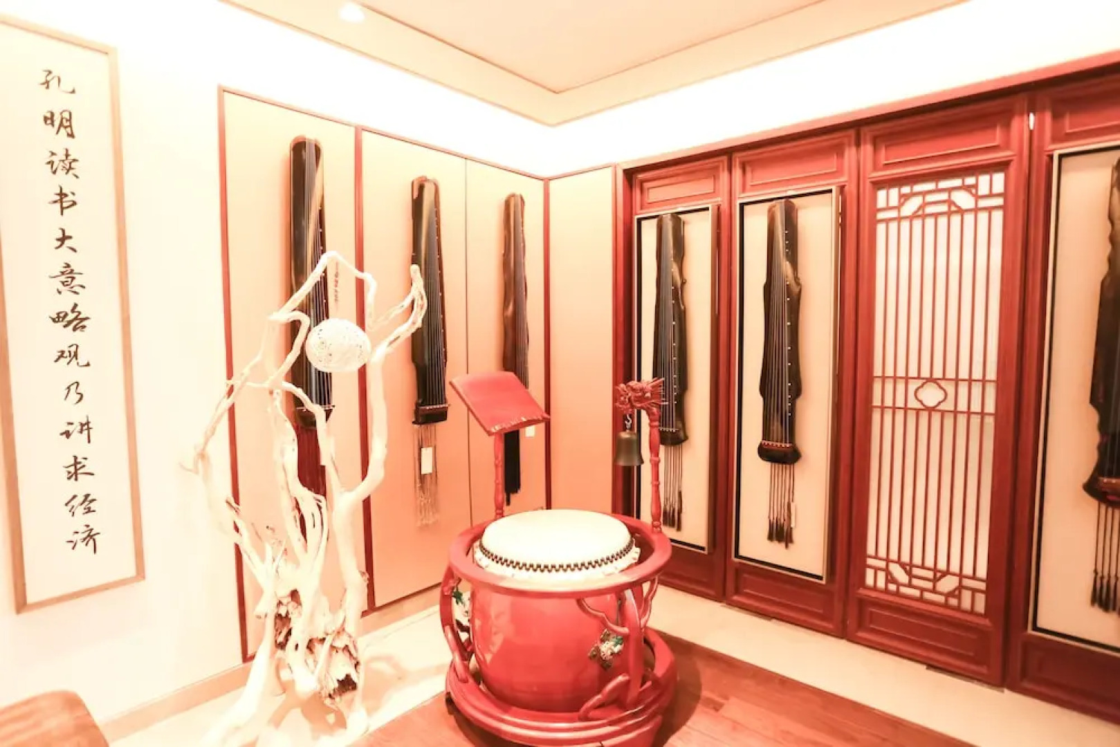 Ovation Seven-Cultivation Hotel