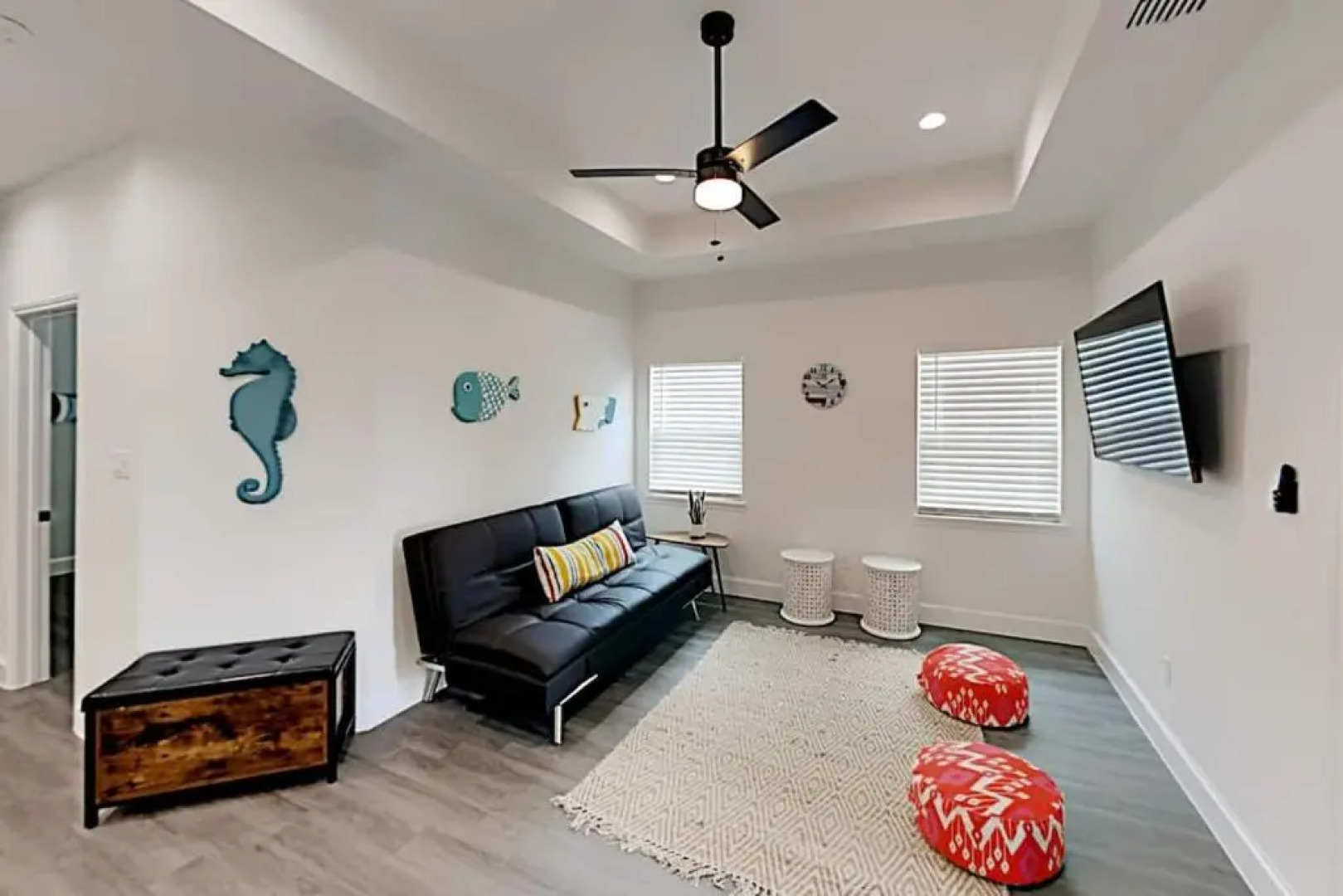 Luxurious Family-friendly Oasis with Laguna Views