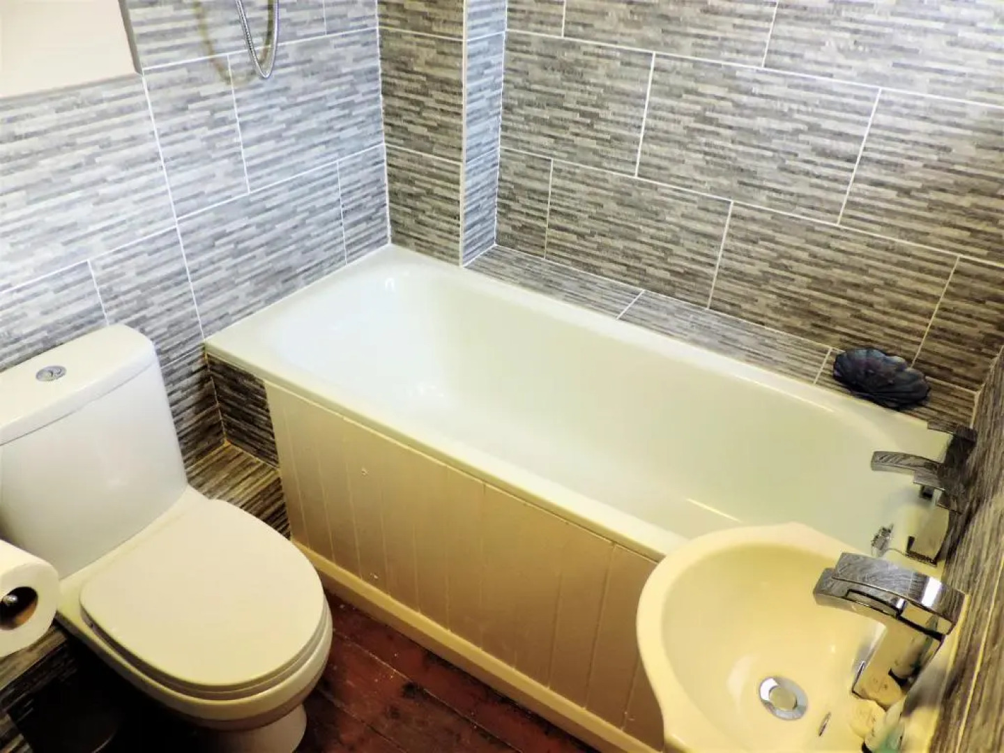 1 Bed Bagshot Pennyhill Accommodation