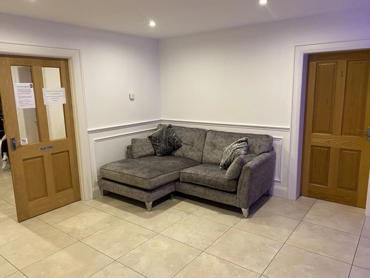 Rostrevor Valley Holiday Park- En-suite Rooms with Hot tub and Private Car Service