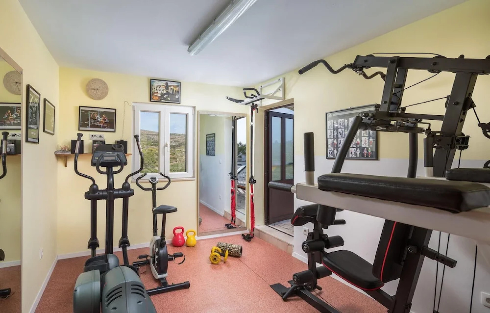 Amazing Home in Milna With 6 Bedrooms, Wifi and Outdoor Swimming Pool