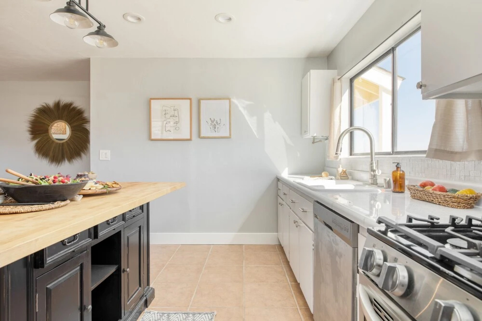 Rhythm by Avantstay Stunning Home w/ Pool, Hot Tub & Sweeping Views