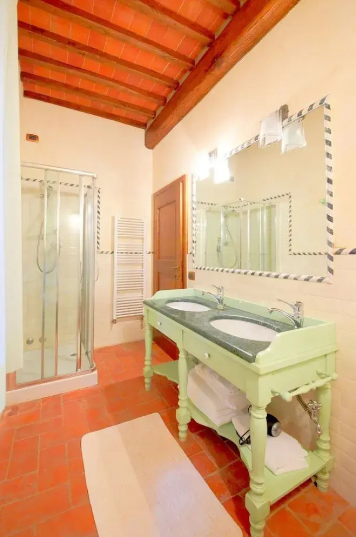 Cottage in Loro Ciuffenna With Pool & Sauna