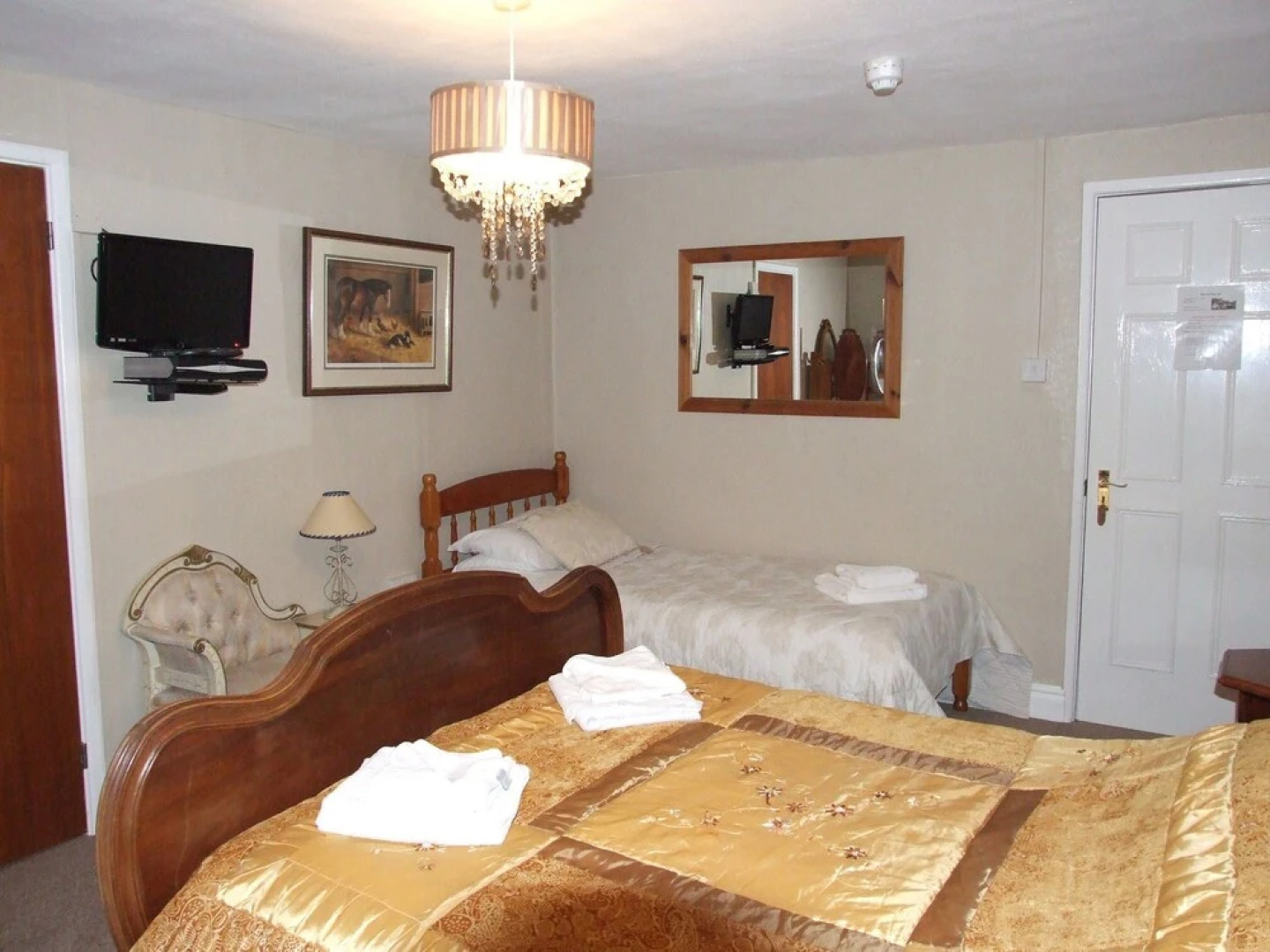 The Red Lion Country Inn