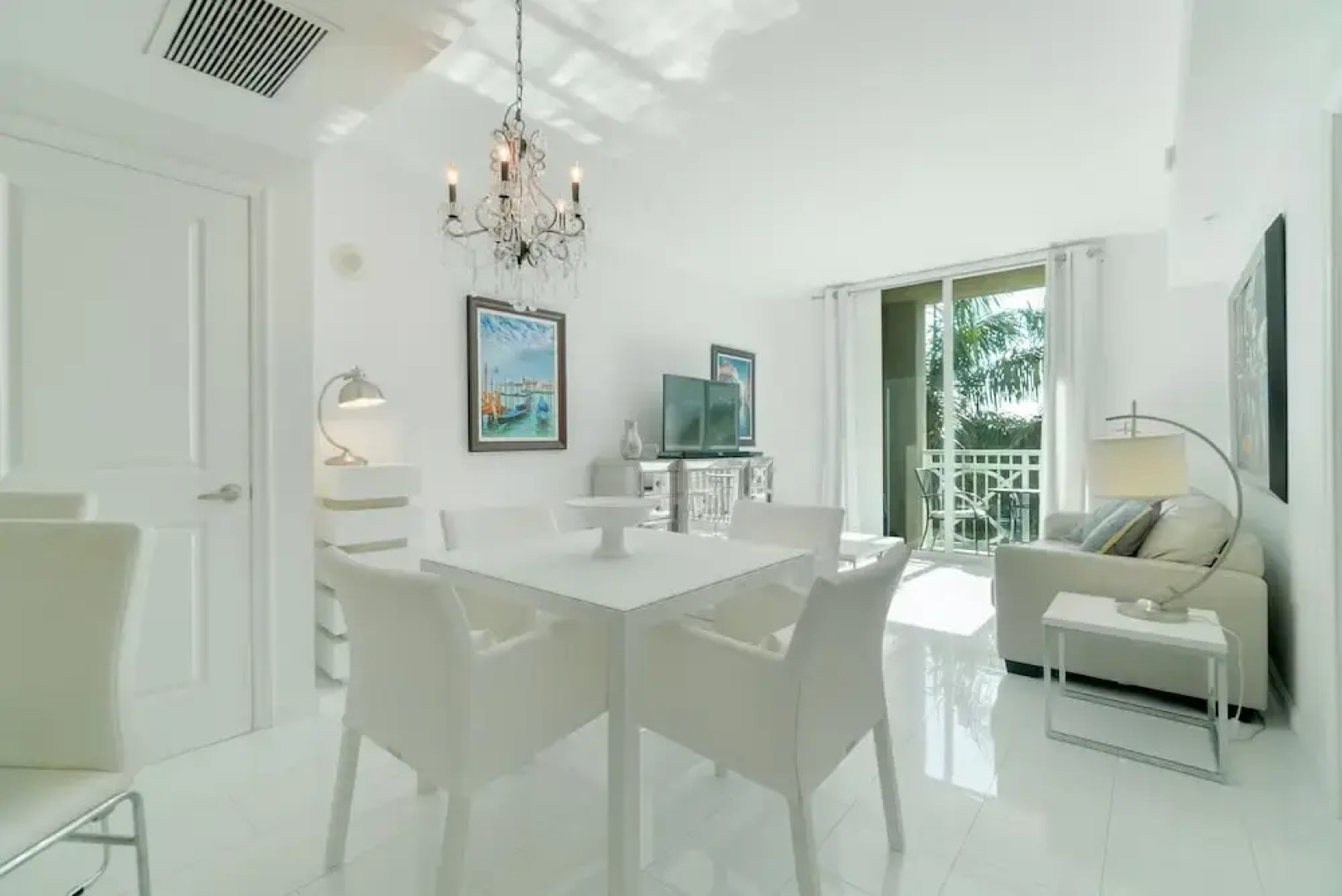 Casa Costa 309s Studio, Pools, Jacuzzi, Beach, Shops & Dog Friendly