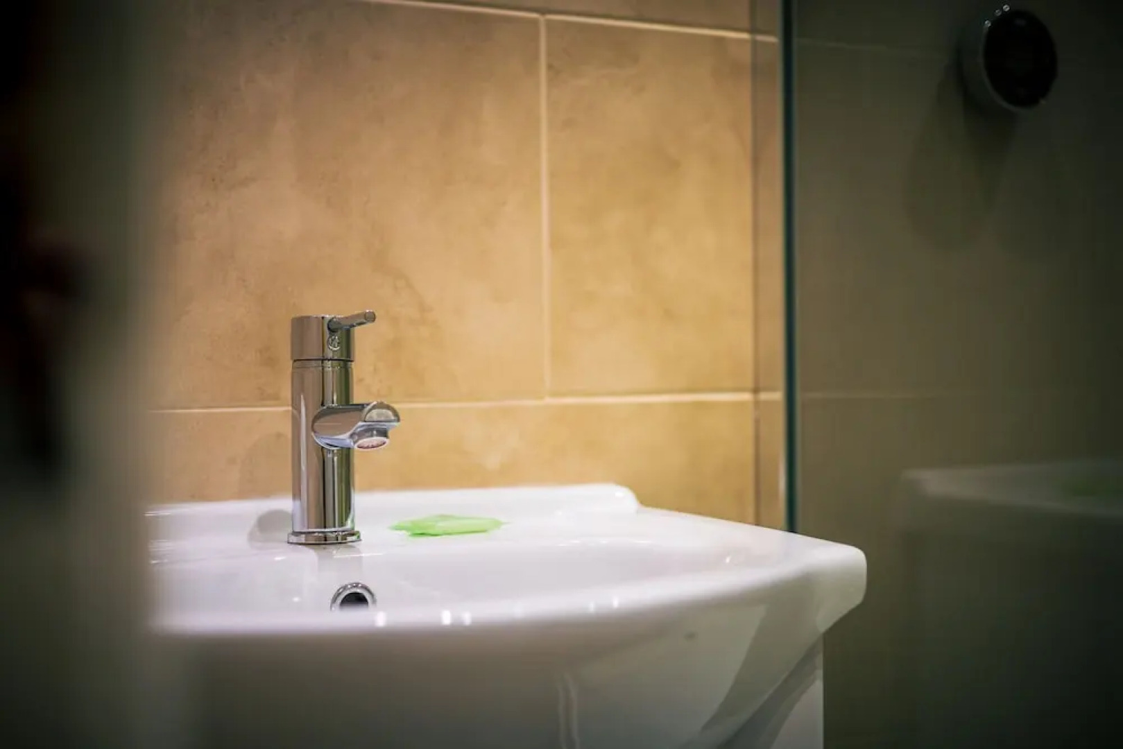 The Three Horseshoes