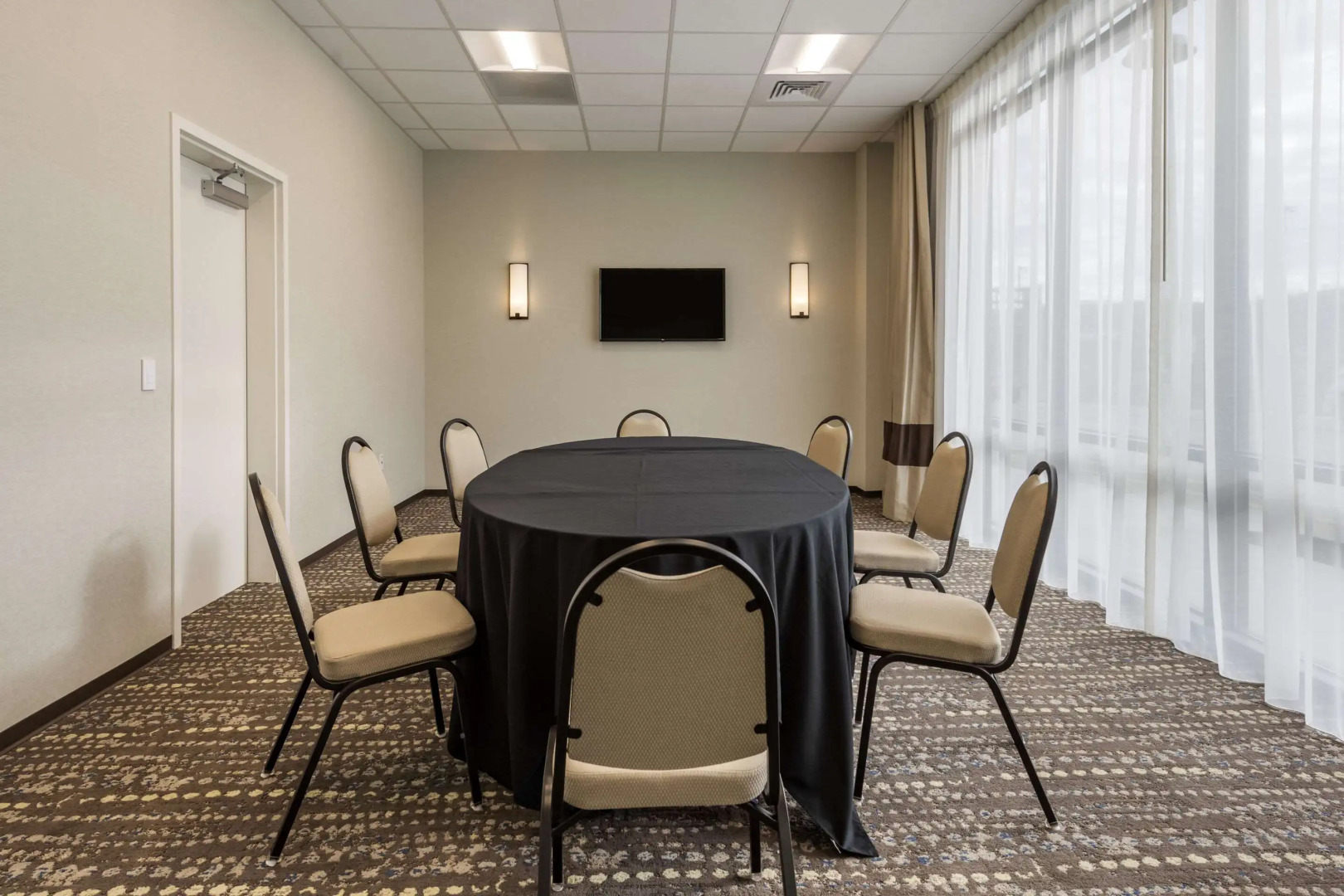 Comfort Inn & Suites Pittsburgh-Northshore