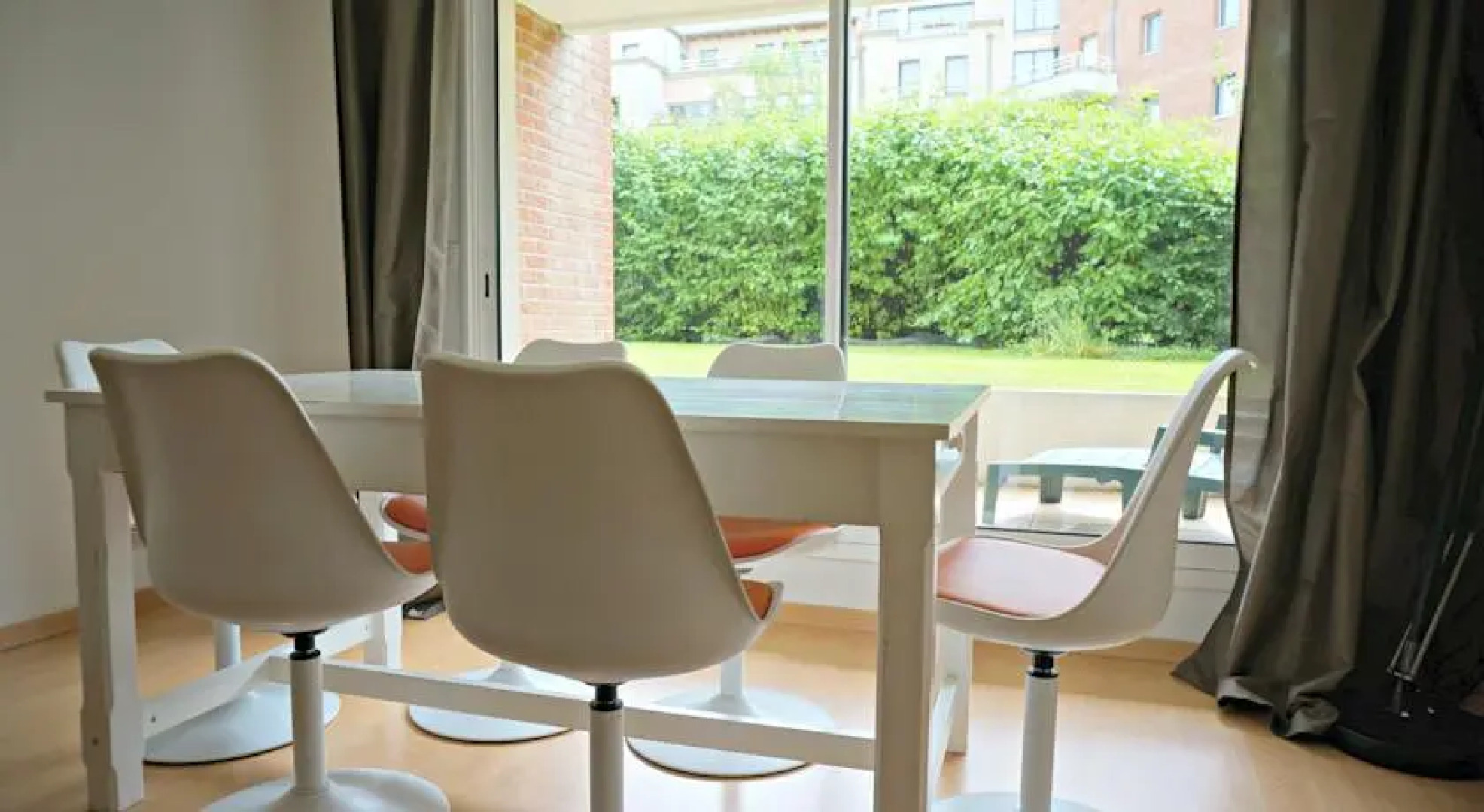 Little Suite - Nicolas