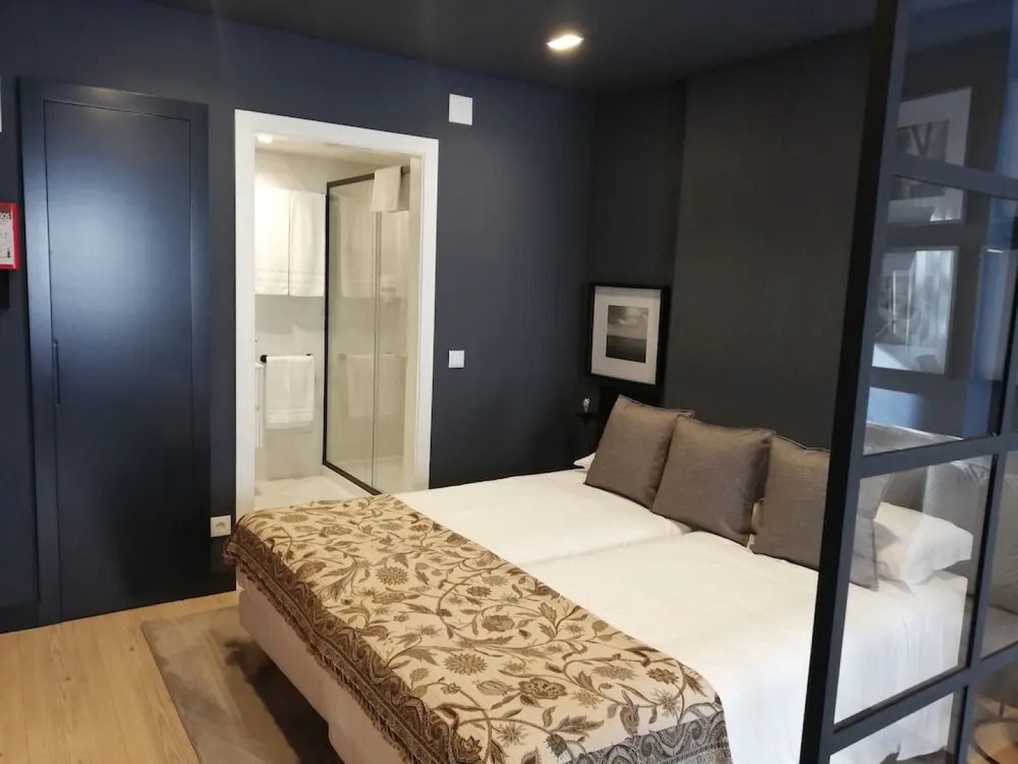 Villa Graça - Hostels and Apartments