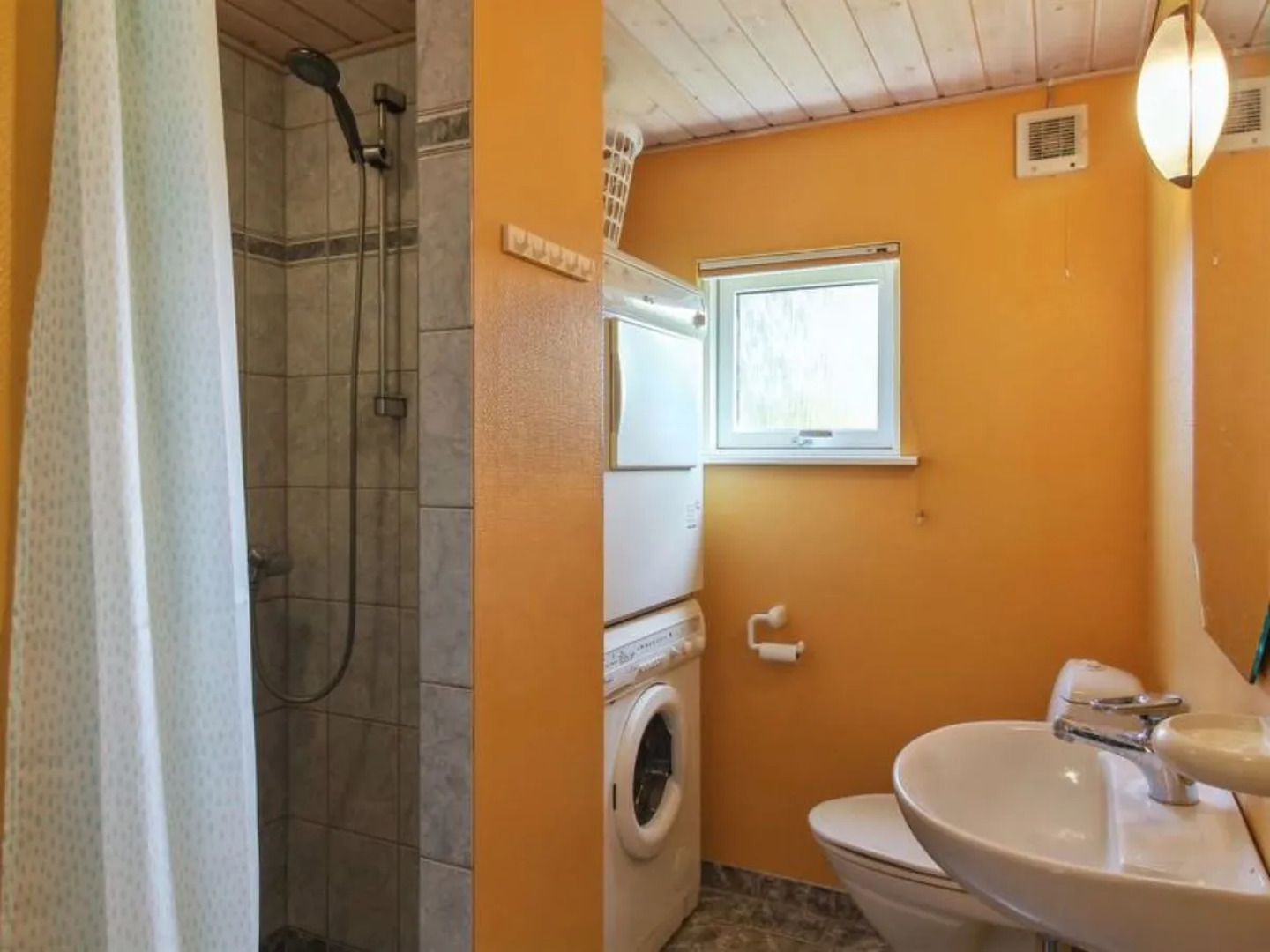 "Cornel" - 500m from the sea in NW Jutland