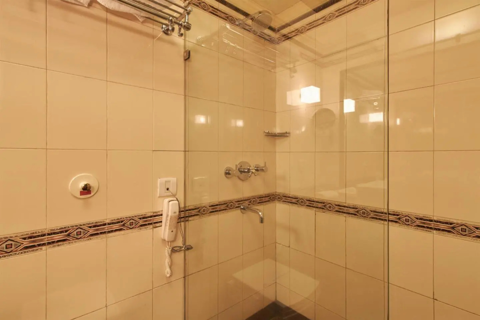 The Crown - IHCL SeleQtions