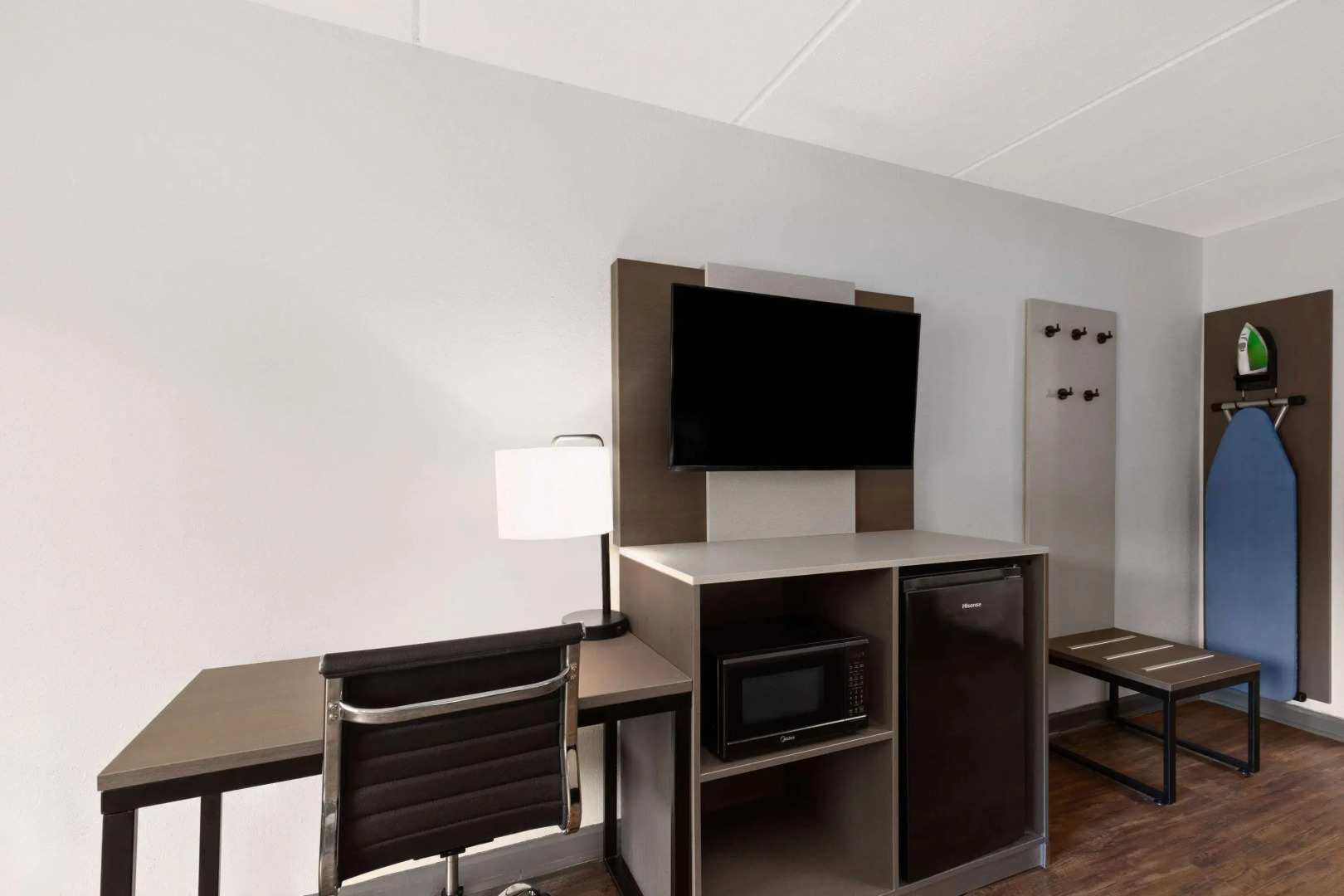 Ramada by Wyndham Bainbridge