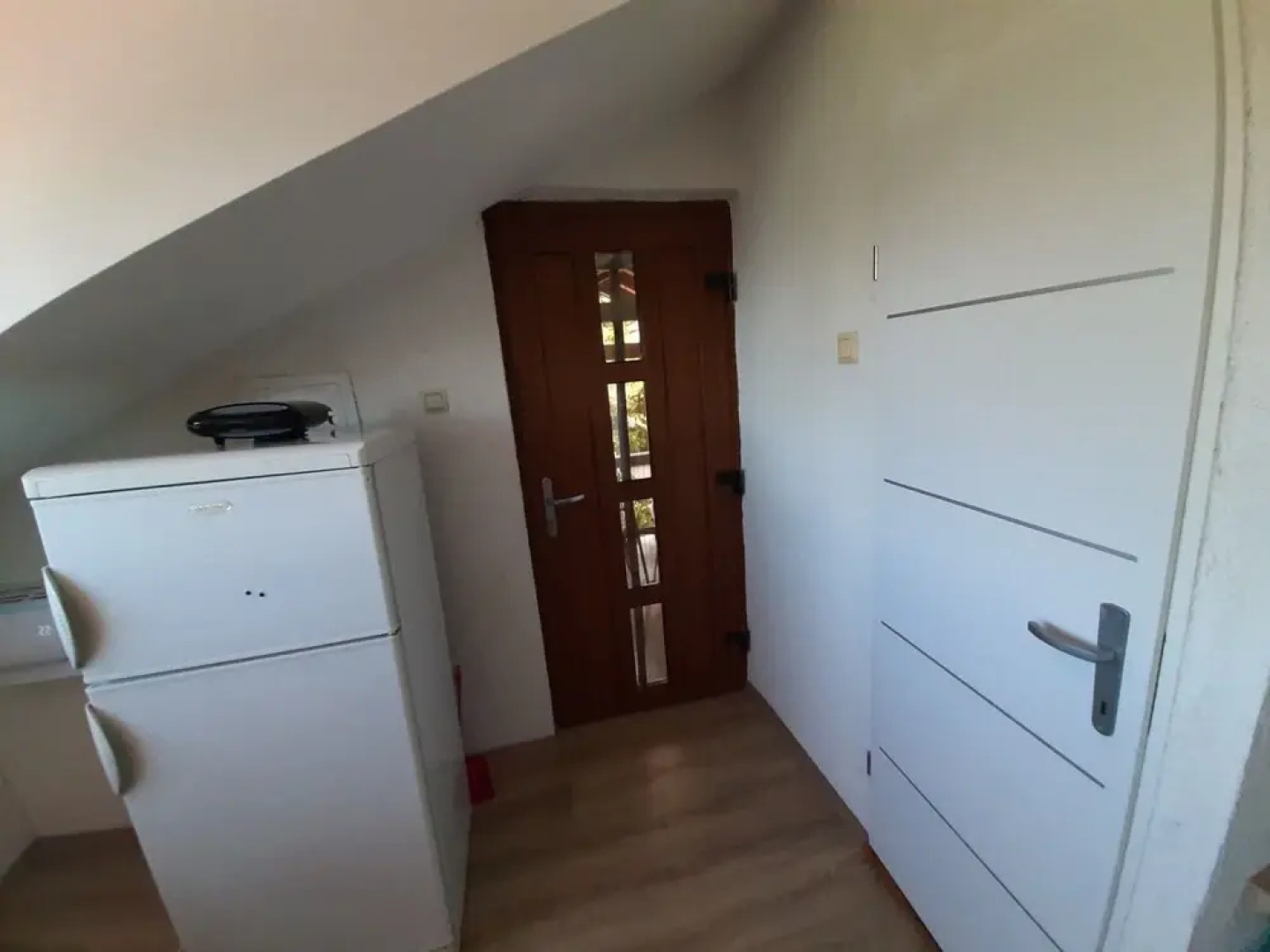 Robi - 100 Meters to the Beach - A3