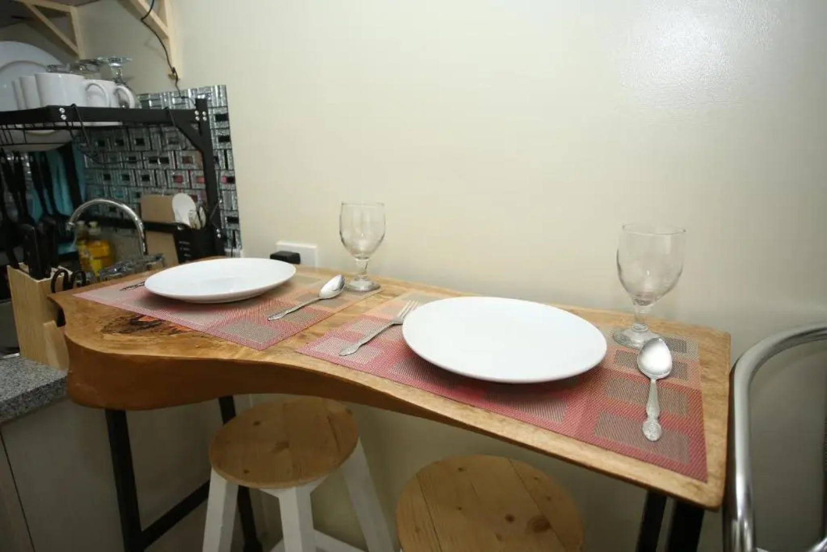 A2J Executive Studio Suite Near Enchanted Kingdom