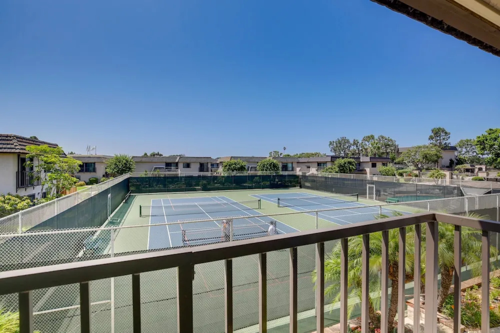 Solana Beach Condo w/ 4 Pools & Beach Access!