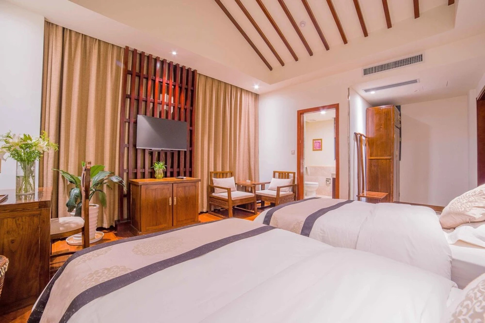 Lijiang Yongli Five Yard